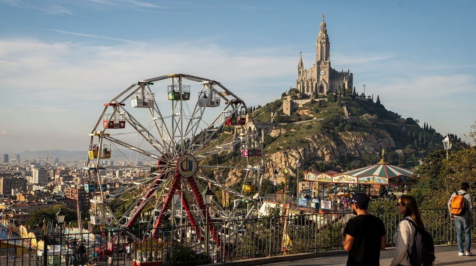 CosmoCaixa and Tibidabo: how to combine both in one day