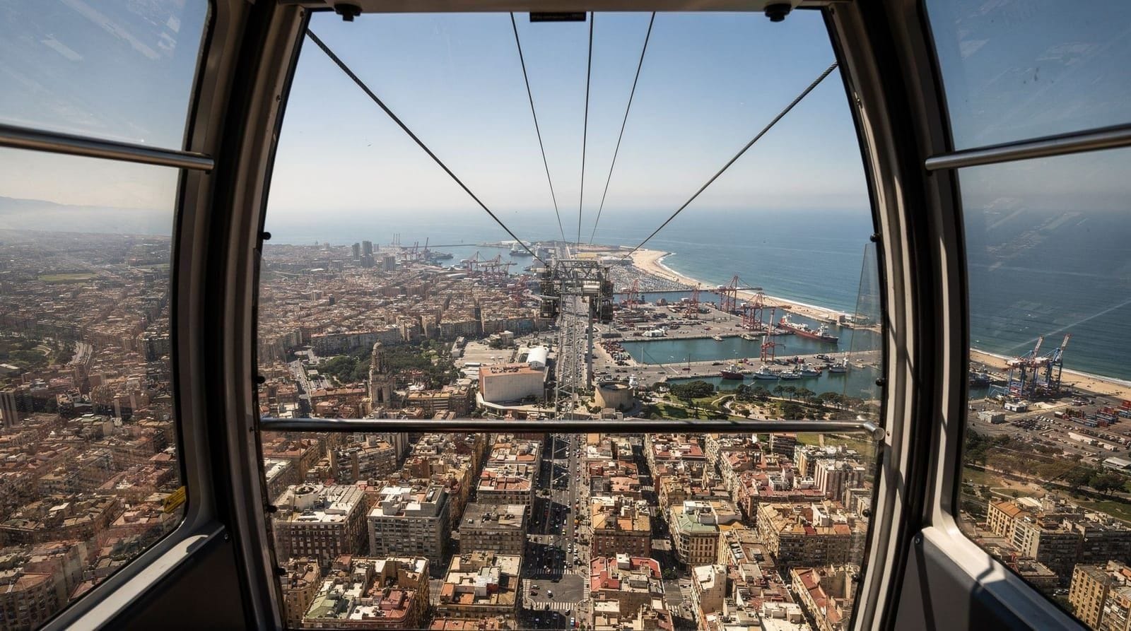 Barcelona: Montjuïc cable car roundtrip ticket