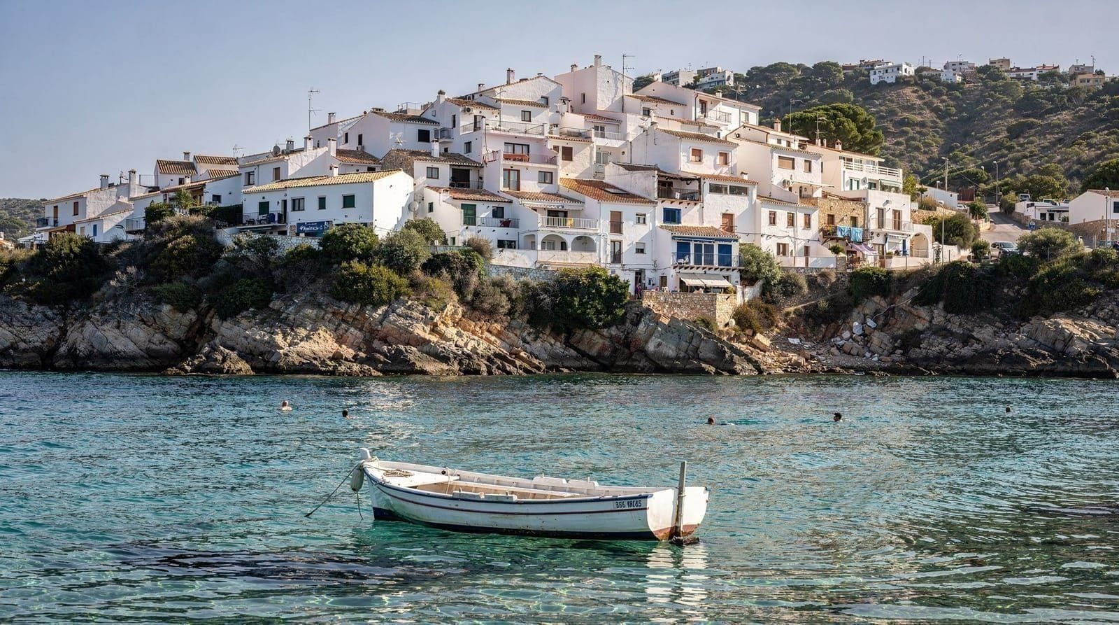 Dalí triangle and Cadaqués tour: what to expect — Honest review of the Dalí triangle and Cadaqués full-day tour from Barcelona. Re